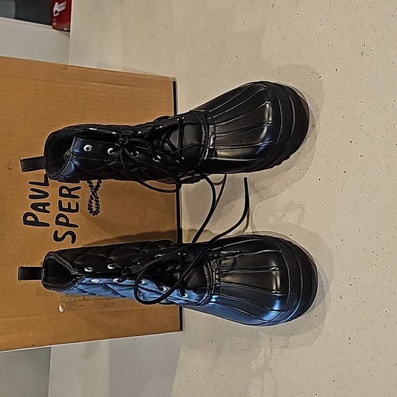 Sperry Shoes - LIKE NEW! Ladies Sperry Duck Boots Size 9